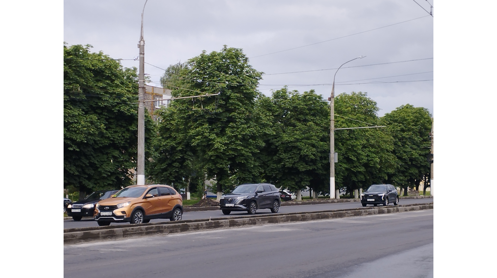 В Брянске продолжается капремонт участка проспекта Московского