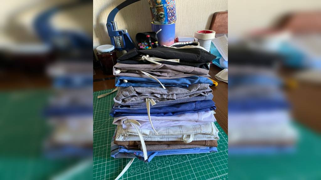 На Брянщине начали сбор мужских рубашек для пошива больничной одежды раненым бойцам
